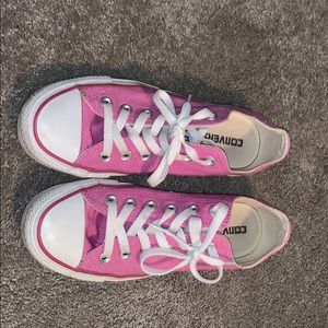 Pink converse
